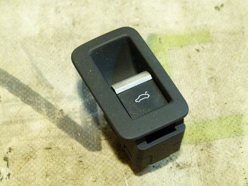 Audi 2016 on boot - audi,