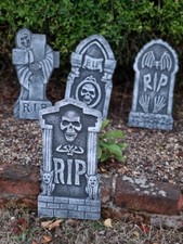 4 Tombstones 43cm Gravestone Outdoor Halloween Decoration Prop Graveyard Garden
