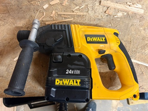 Dewalt dw004 24v cordless - dewalt,