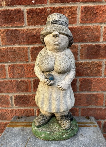 Vintage lawn bowls lady - vintage,