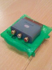 OFFICIAL XBOX 360 MICROSOFT SCART BLOCK TV ADAPTER NEW.