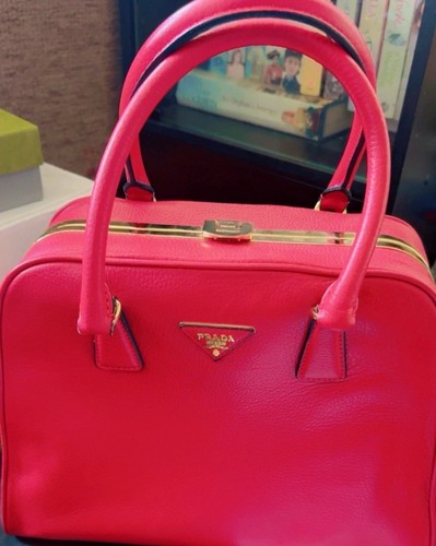 Prada saffiano lux red - prada, leather