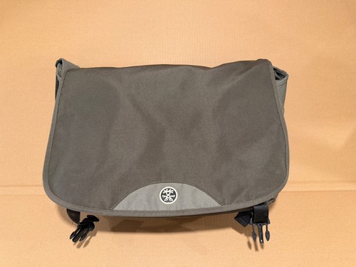Timbuk2 crumpler dreadful - timbuk2,