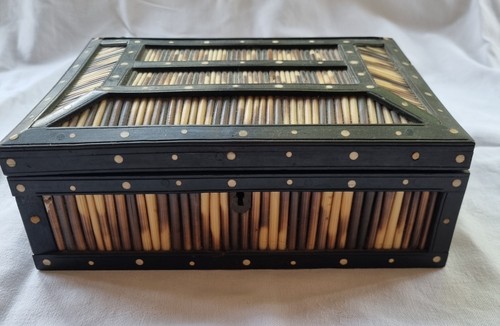 Porcupine quill box - quill, please