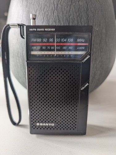 Genuine vintage sanyo - sanyo, am/fm