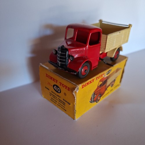 Dinky toys 410 scale - scale, red