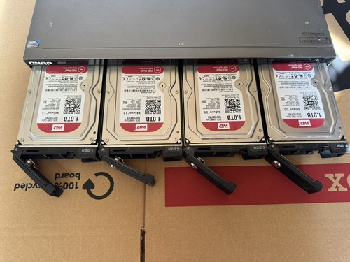 Qnap 439u 4tb - 4tb, 1tb)