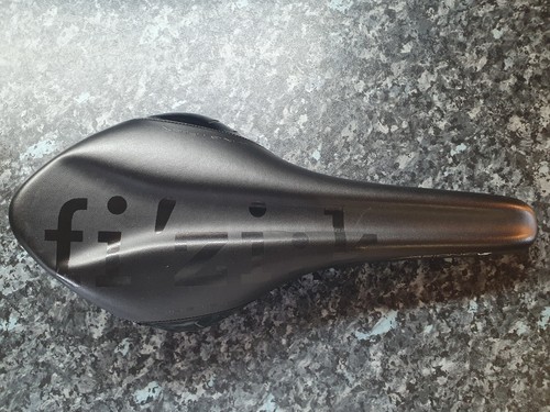 Fizik arione versus - arione,