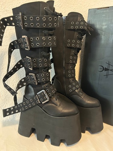 Dollskill widow desolate - dollskill,