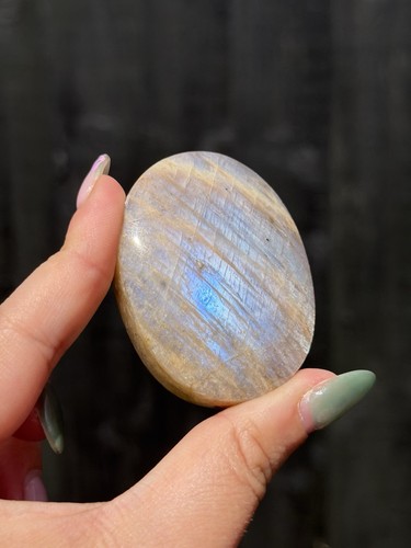 Moonstone palmstone blue flash - blue,