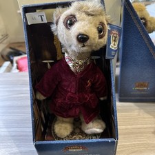 Compare the meerkat official