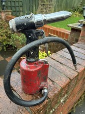 Chicago Pneumatic CP9882 Air Hydraulic Riveter Rivet Gun 