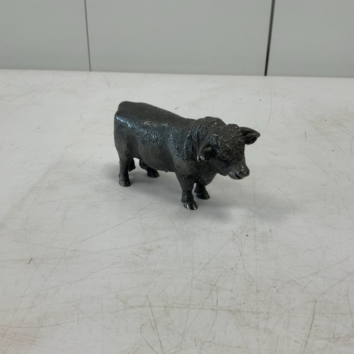 Herefordshire bronze bull - herefordshire,