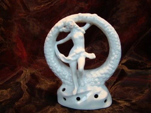 Flower holder figurine bathing - holder,
