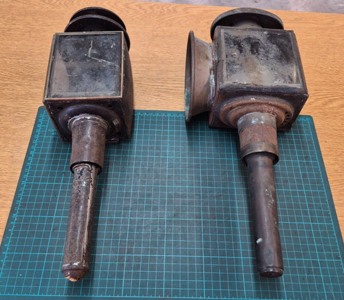 Off vintage antique - 2,