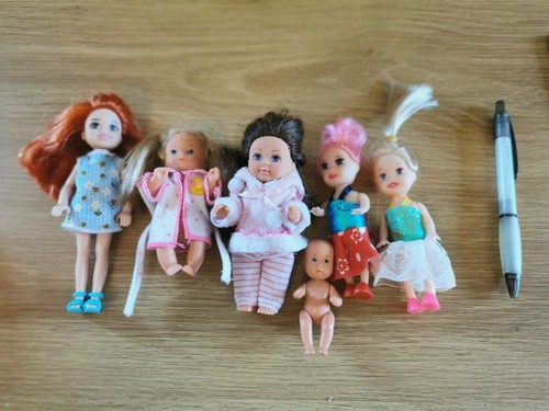 Various small dolls - 6x,