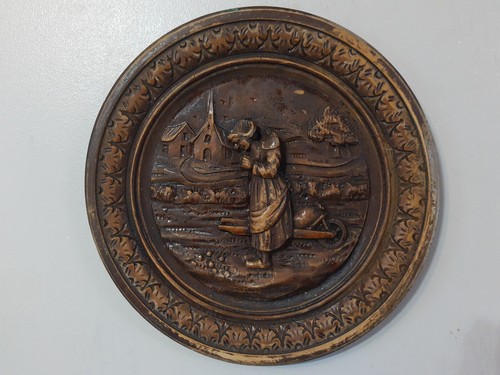 Wall hanging plate praying - wall,