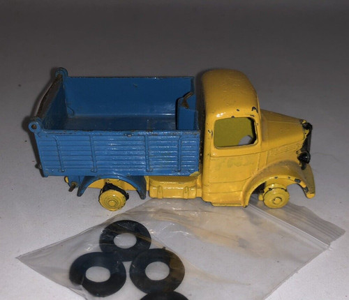 Dinky 410 bedford tipper truck - bedford,