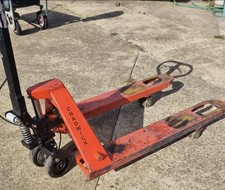 Pallet Truck - Standard Tines