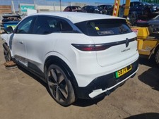 2024 RENAULT MEGANE MK5 AXLE REAR DISCS MULTILINK E TECH