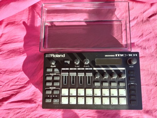Roland 101 with decksaver - mc-101,