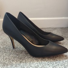 ALDO black mid heel court