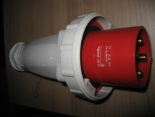 LEGRAND  63 amp  trailing socket 415V 3P  + E   IP67 63A New