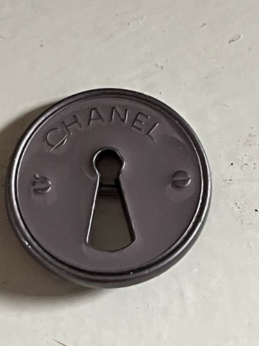 Vintage chanel metal - metal, button