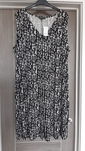 New tag bonmarche - +, size