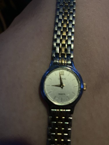 Lotus quartz tone watch - 2,