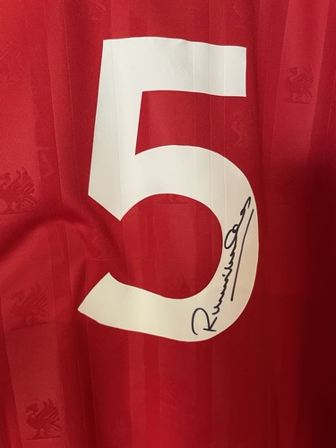Liverpool jersey signed by - liverpool, fc