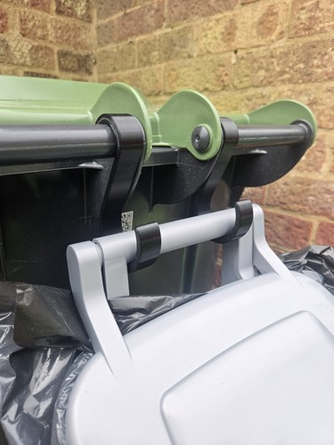 Food waste bin caddy - waste, hooks