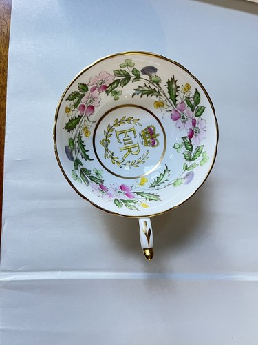Paragon qeii coronation teacup - paragon,