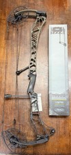 NEW !COMES W/ QUIVER! Mathews