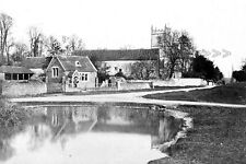 Ehh-38 The Pond, Aust Village