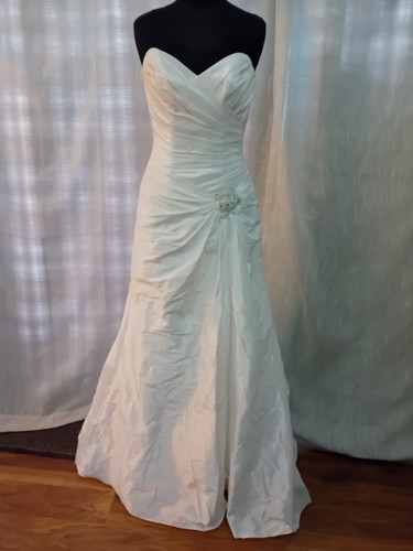 Wedding dress size ivory - wedding,