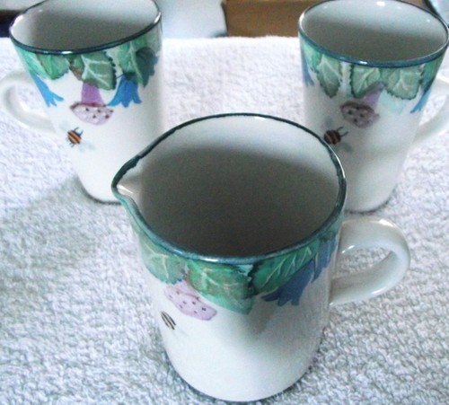 Tain pottery jug 2 - pottery,