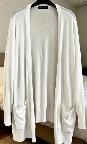 Marks spencer white - marks, edge