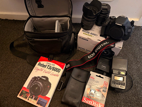 Canon eos 600d - black,