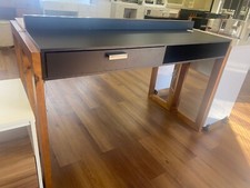 Black Writing Desk – USB