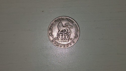 Sixpence king george 1917 - king,