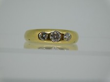 18ct gold tapered gypsy band - gold,