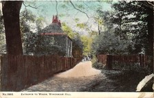 PC ENTRANCE TO WOODS WINCHMORE HILL LONDON ENGLAND VINTAGE POSTCARD (u9541)