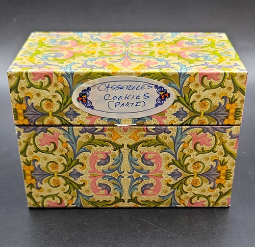 Recipe card box handwritten - card,