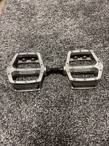 Mongoose competition pedals - mongoose,