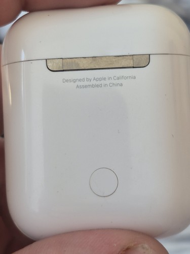 Apple pods 1st - i,