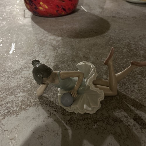 Nao lladro ballerina lying - nao,