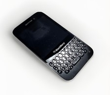 BlackBerry Q5  Black Mobile