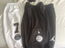 Nike Paris Saint Germain Away Shorts *Medium Mens* PSG