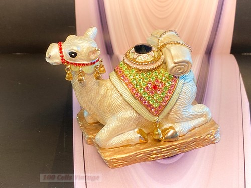 Camel enamel pink and green